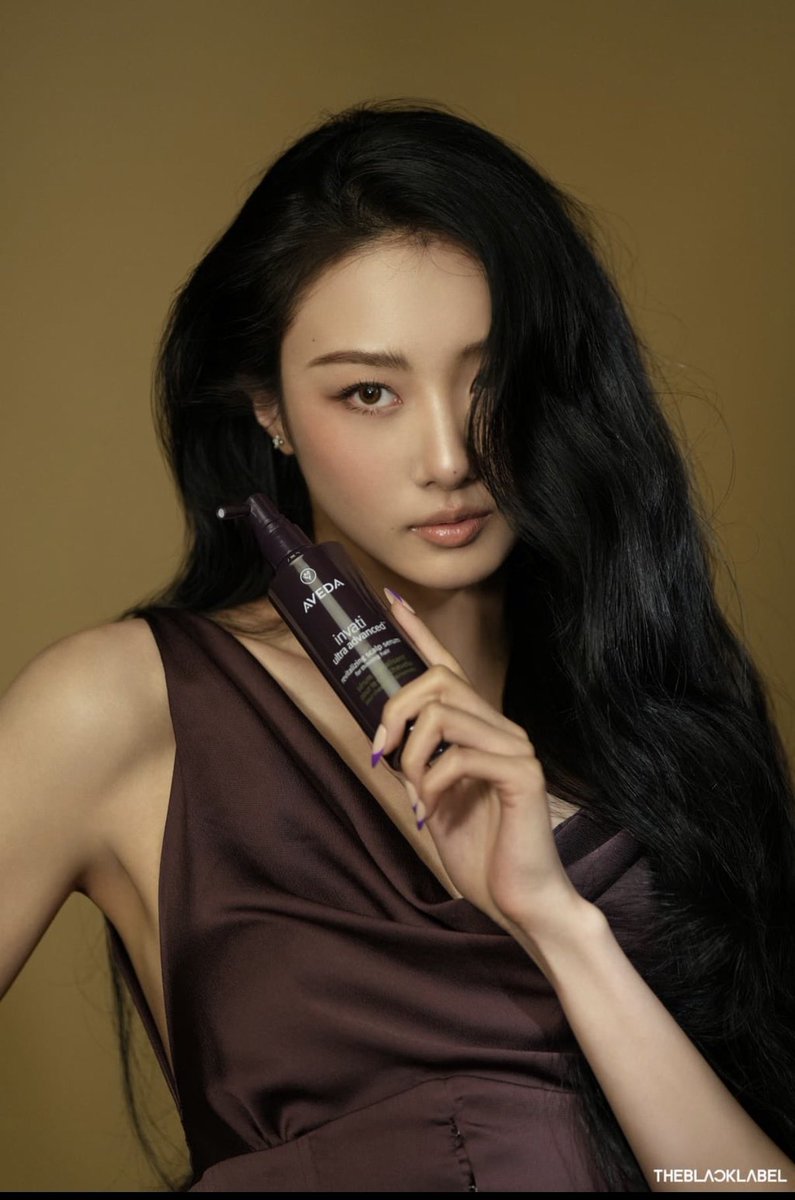 GawonBrOficial's tweet photo. gawon para a campanha com a aveda (1/2)
olha que perfeição, faria loucuras por ela
#MEOVV #미야오 #GAWON #가원 https://t.co/Pacb1samhp