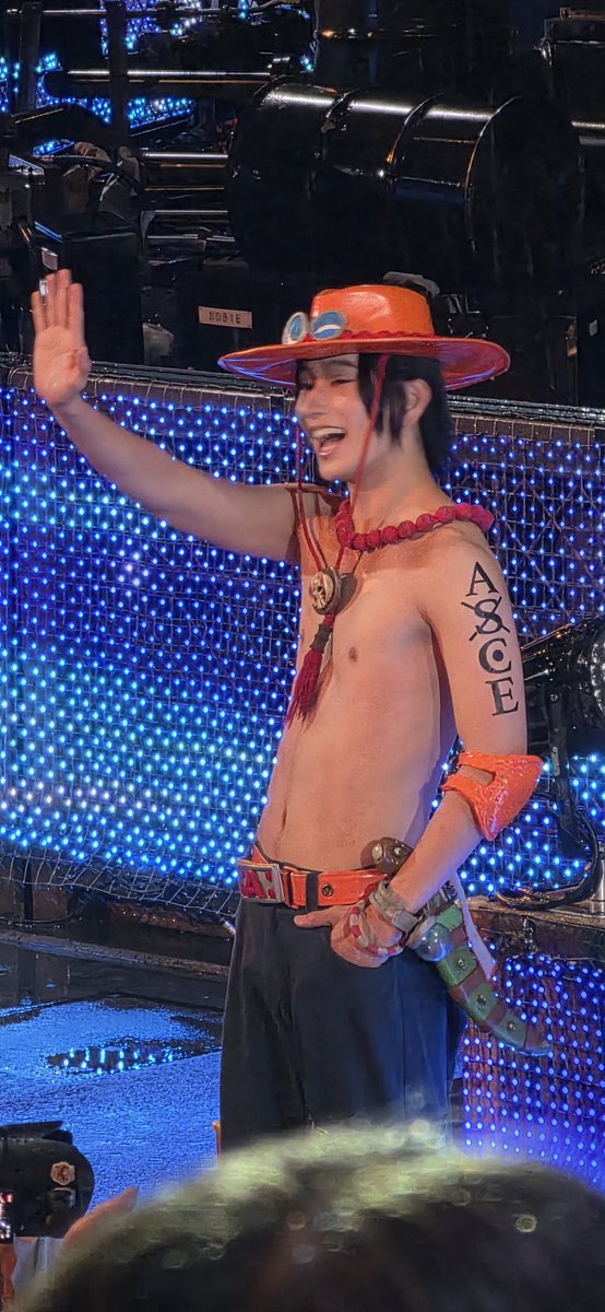 actor_sort's tweet photo. ワンピースショー目当てで
久々にUSJにインパク！

ショー本編も含めてめちゃくちゃよかったです！

エースは推しが見れてめちゃくちゃ満足😚
#USJファン https://t.co/hvXRlvkShb
