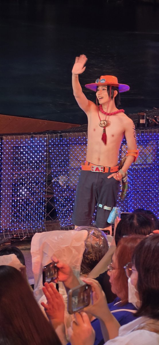 actor_sort's tweet photo. ワンピースショー目当てで
久々にUSJにインパク！

ショー本編も含めてめちゃくちゃよかったです！

エースは推しが見れてめちゃくちゃ満足😚
#USJファン https://t.co/hvXRlvkShb