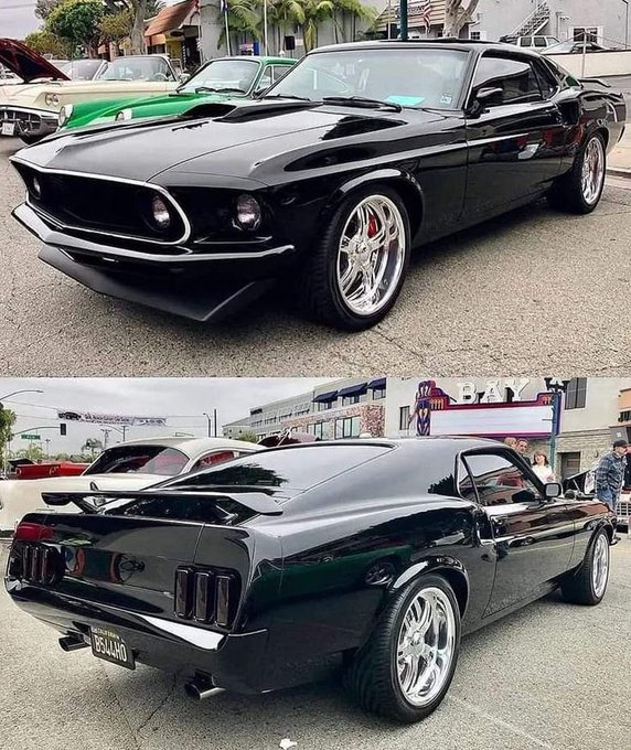 Emma646479zzm's tweet photo. 1969 Mustang Fastback in Jet Black. 🖤

Classic muscle, modern attitude. The shaker hood, side pipes, rear wing, and triple taillights give this one a serious presence. 🔥🏁 https://t.co/TQcGjTzmty