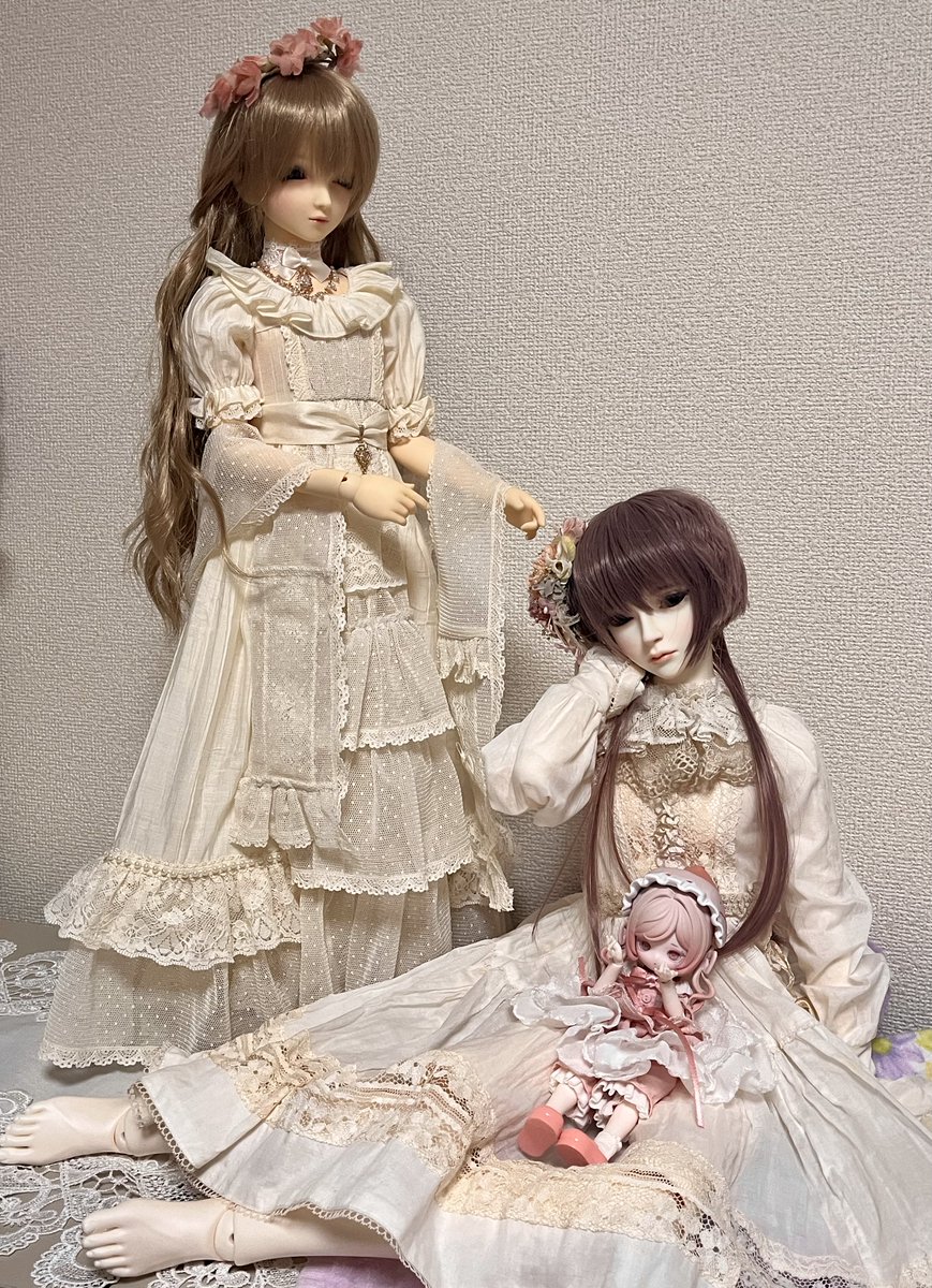 nadzuki_d's tweet photo. 同系色の二人+α。かわいい🫶🏻
私の好みがこういった系統なので、ニュースのお部屋着のモデルさんは漏れなく好みです。
105番くん、とても好きです https://t.co/dxcd4mtwRj