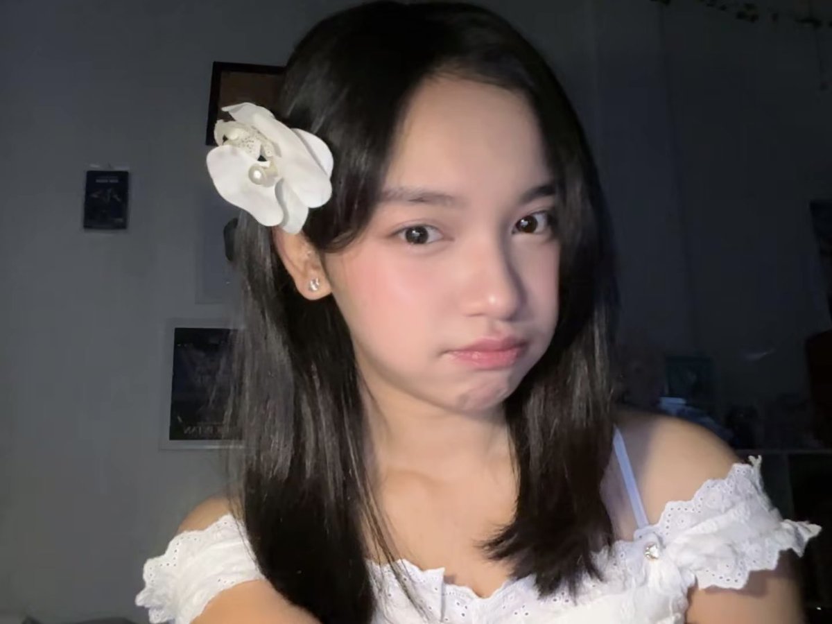 N_IntanJKT48's tweet photo. terima kasih infinity untuk vc hari ini! seru selalu dan jg berkesan bisa mengobrol sm kakak’, adek’, trs td ktnya ad yg mau jd anak ak ceunah😭 (bunda moment) WKWKWKKW pokonya makasi banyak ilysm infinity smoga buldep ngobrol lg😜🫰🏻🤍 #Intanraksi https://t.co/foEBT7U5kq