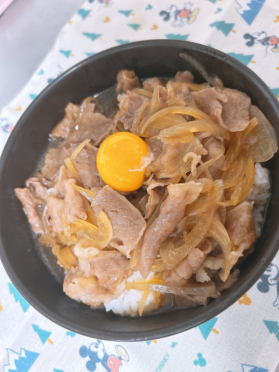 yu__o0__'s tweet photo. 本日の牛丼載せておきます明日は病院です https://t.co/C1MHE5yGFw