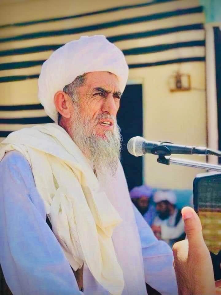 haqani_qasim's tweet photo. شھیداسلام حضرت مولانا محمد حنیف ؒ نےمفکر اسلام مفتی محمودصاحبؒ کےدورمیں جیل بھرو تحریک میں بھرپورانداذ سےحصہ لیا علاقہ کے سارے علما کےساتھ شانہ بشانہ کھڑا رہا اوراس تحریک میں تمام علماء سےکم عمر بھی تھا جیل گیا جیل جانے سے شہیداسلام میں مزید ھمت پیداھوا

#یوم_شہادت_مولانامحمدحنیف https://t.co/kXDvdy2klR