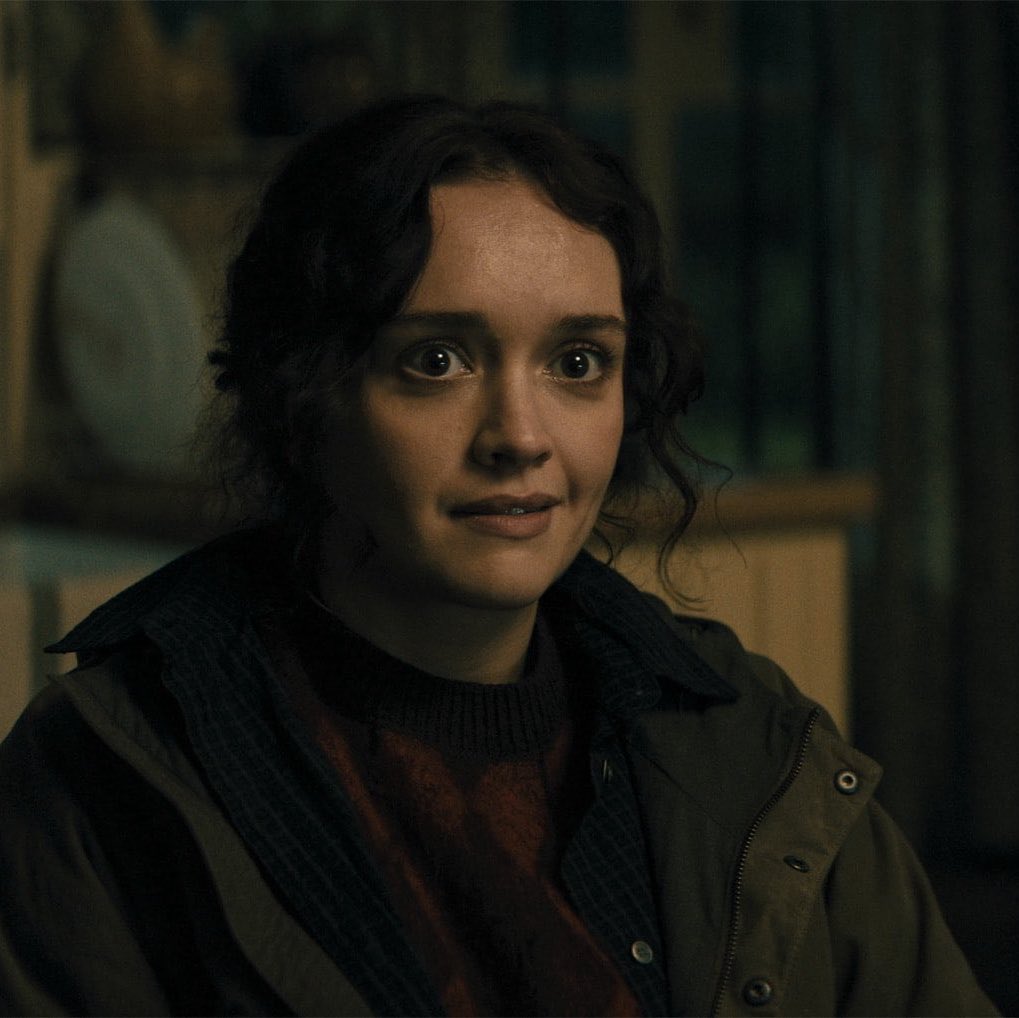 slowhorsesnews's tweet photo. The third episode of Slow Horses Season 6 will be the first time Olivia Cooke’s character, Sid Baker, fully appears in an episode of the show since Season 1. https://t.co/Ap2NEXXzPz