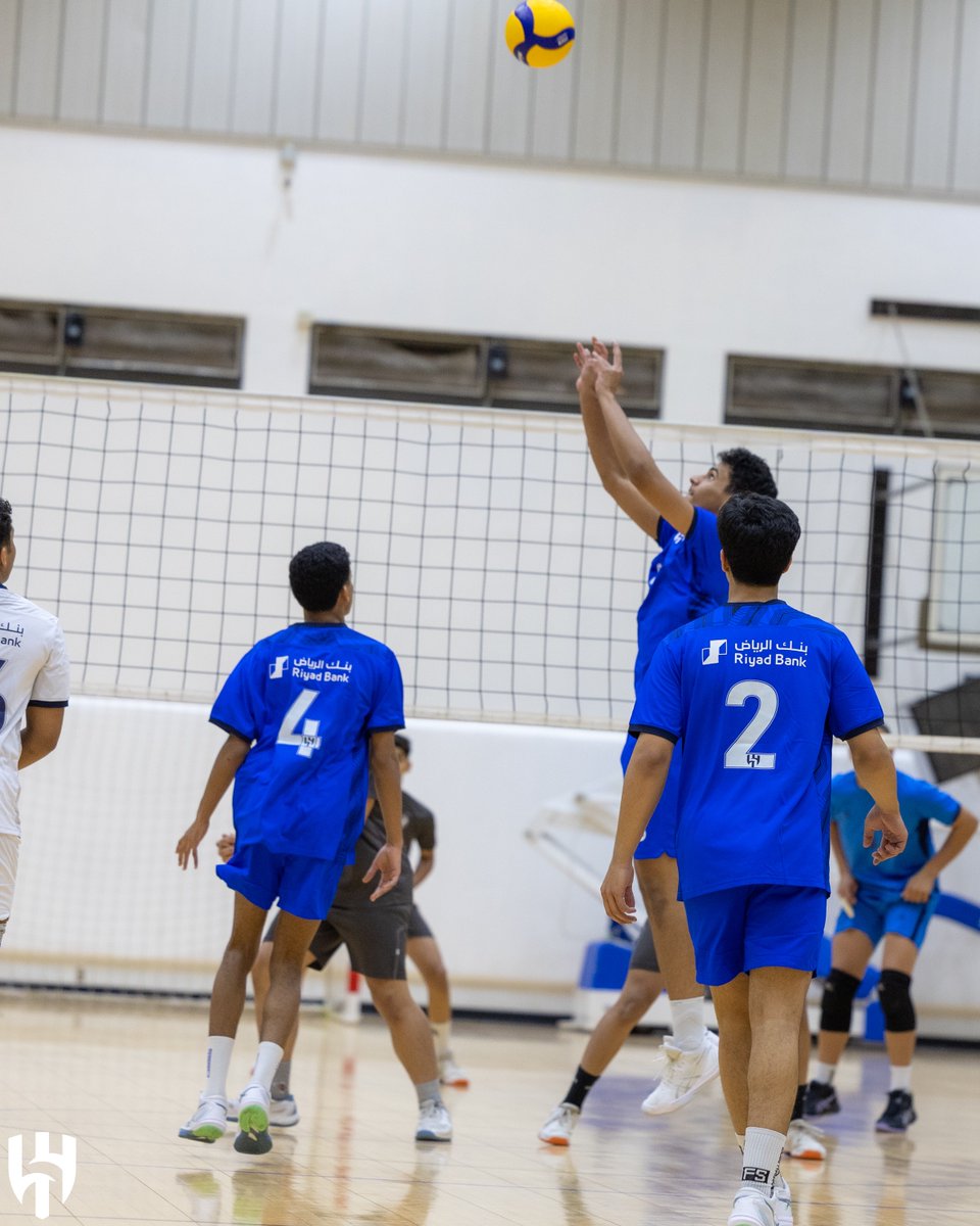 Alhilal_SG's tweet photo. ناشئو طائرة الهلال يكسبون “الصفا” 🏐

مبروك 👏 https://t.co/AdpRWYJFOo