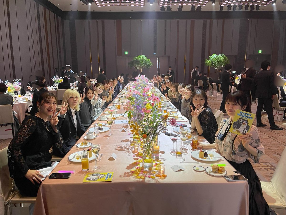 Maple_Den_nogi's tweet photo. まあやちゃん結婚披露宴に乃木坂OG大集合🍾
#maayagram #和田まあや #秋元真夏 #高山一実 #若月佑美 #生駒里奈 #井上小百合 #中田花奈 #能條愛未 #樋口日奈 #永島聖羅 #斎藤ちはる #川後陽菜 #中元日芽香 #星野みなみ #新内眞衣 #伊藤かりん #佐藤楓 #阪口珠美 #吉田綾乃クリスティー https://t.co/fo3mIOUPIt