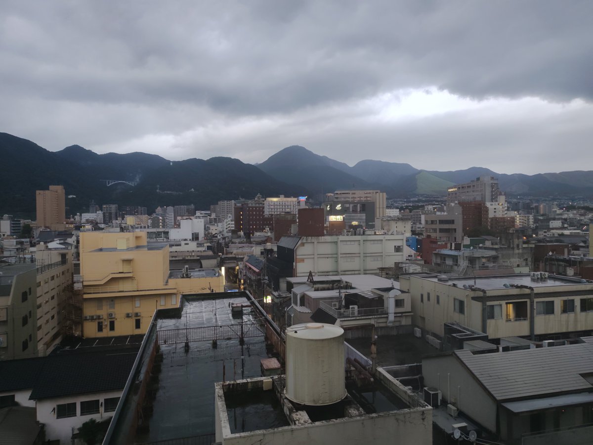 1plus1_equals's tweet photo. Heyジロ
明日は雨降らせないで@別府 https://t.co/IZQUOiUejd