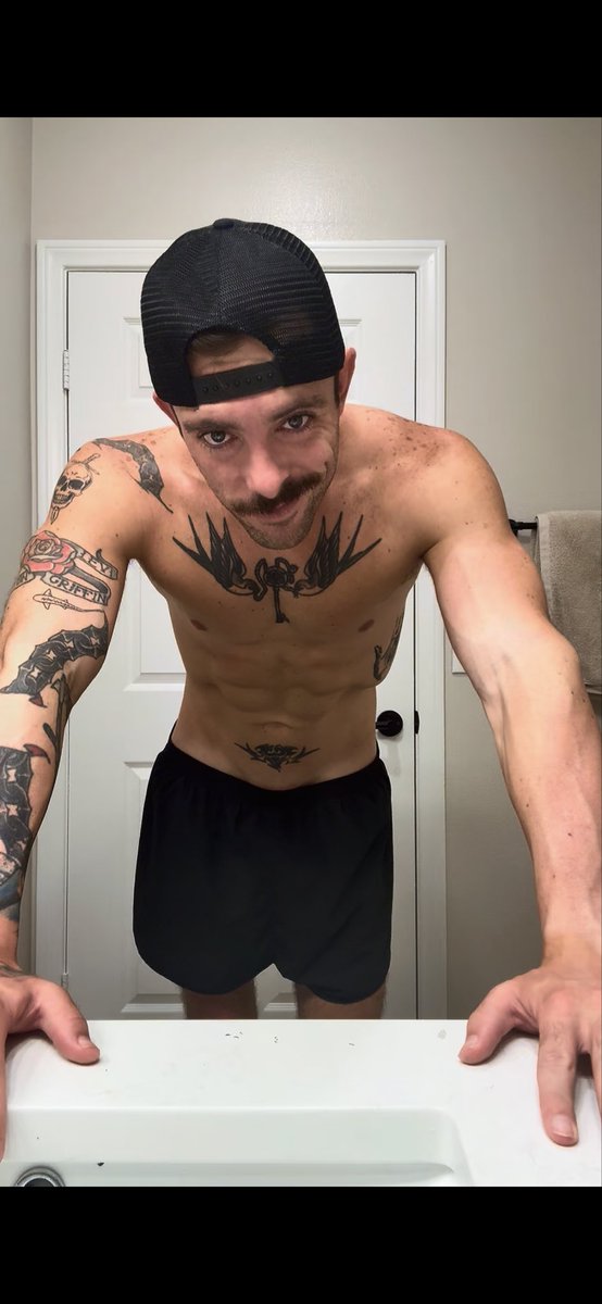 Keegs2you's tweet photo. Come fill my gift gallery on TikTok (at least 5) tonight at 830 pm est i do a cold shower dare.  Let’s see it!!!! TikTok @keegs2you https://t.co/2cAPORXd4Z