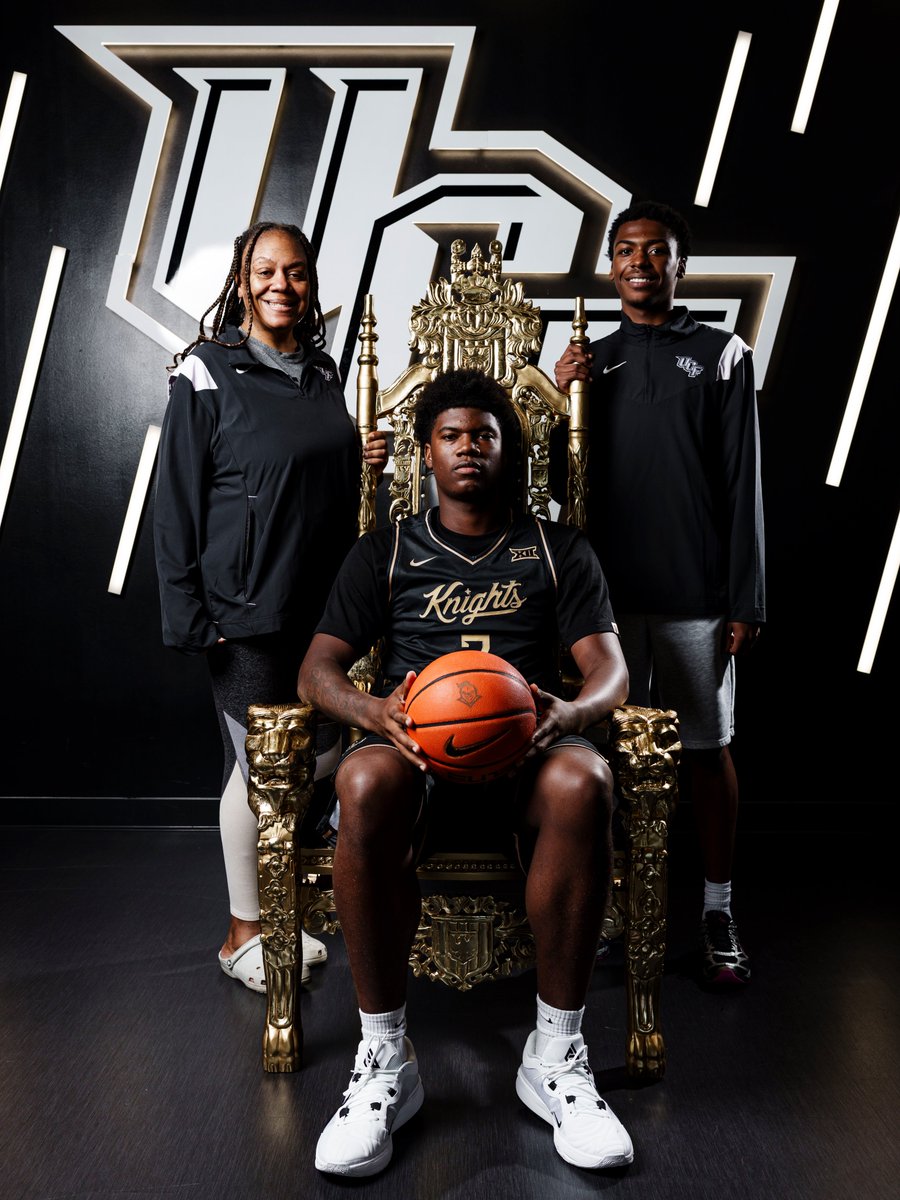 ChaseDaDream4's tweet photo. THANK YOU @UCF_MBB for a very successful official visit! #notcommitted https://t.co/9GKxrRQQBB