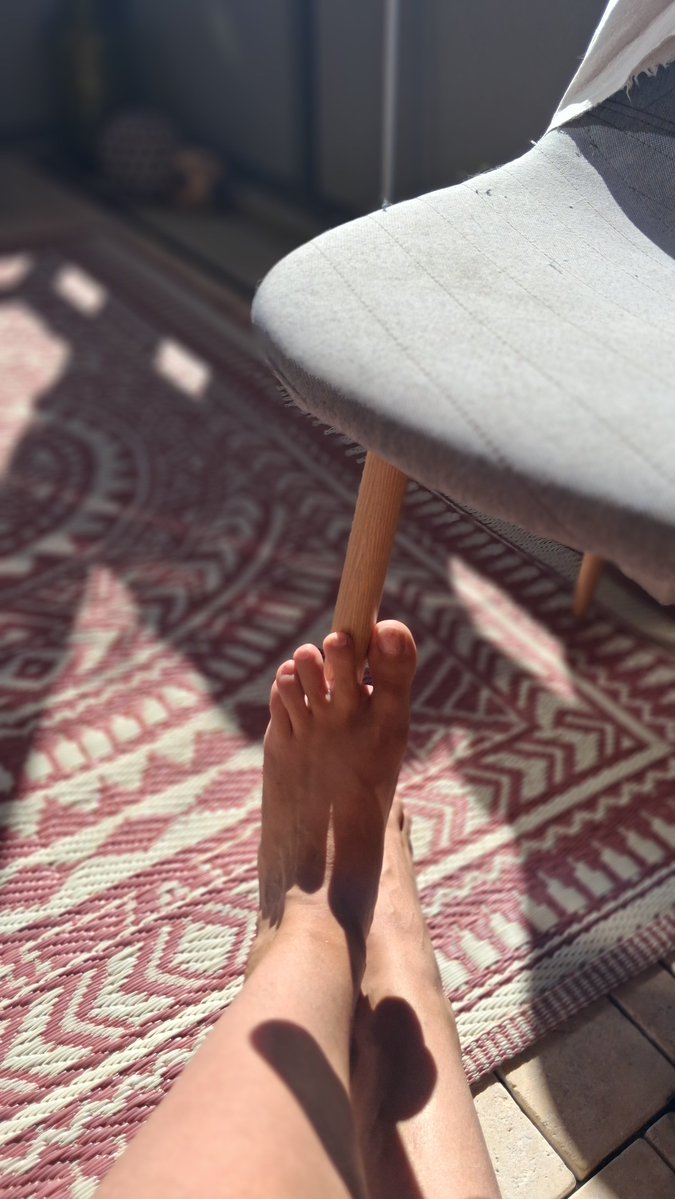 avalumi6's tweet photo. ���
#feetfetısh https://t.co/vaZziSA1YE