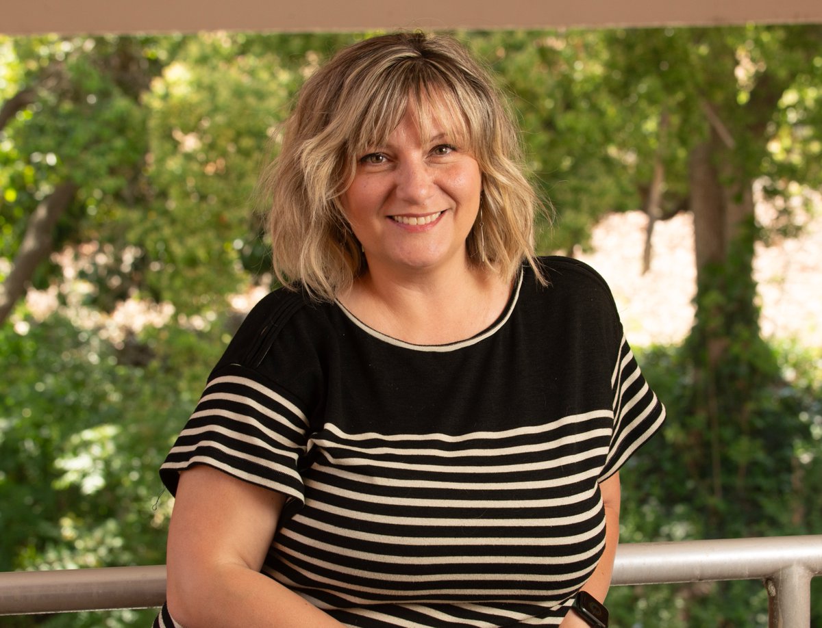 calpolypomona's tweet photo. A new chapter in Portugal awaits CPP journalism professor Ivana Cvetkovic. 📰 

Cvetkovic has received a prestigious Fulbright Scholar Award to Portugal for spring 2027. She is the 46th CPP faculty member to participate in the Fulbright Scholar Exchange since the program began in 1953. 

Based at the Escola Superior de Comunicação Social of the Instituto Politécnico de Lisboa, Cvetkovic will expand her research on how journalists cover agriculture and farmer communities, including the role of social media and online news platforms. 

“I am very excited for this opportunity to teach and collaborate with colleagues from another polytechnic institution.” - Cvetkovic 

Read more: https://t.co/xdnMIMlAz5