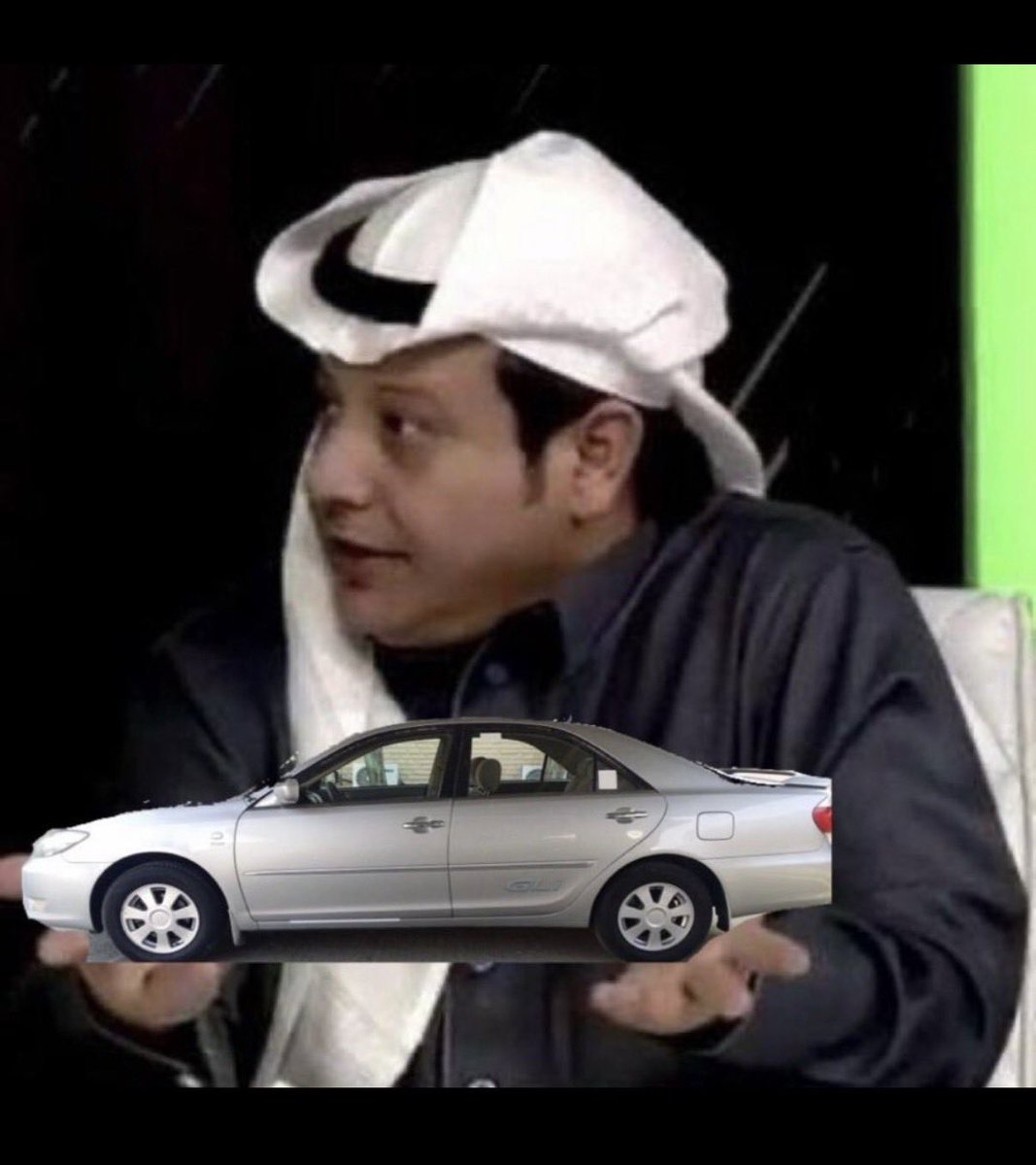 walter2W2's tweet photo. @hilal66___ @_himo_999 الوضاعه والاهانه والانبطاح والتسدح من اغلبهم في ابهى وجمل صوره جالس يهينهم ويشبحون له خصوصاً الاخ طز https://t.co/9wrt3cdb8i