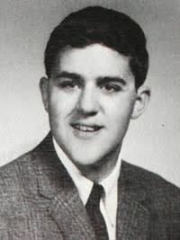 lady_valor_07's tweet photo. Do you recognize this comedian high school picture? https://t.co/FTpmPWgAQT