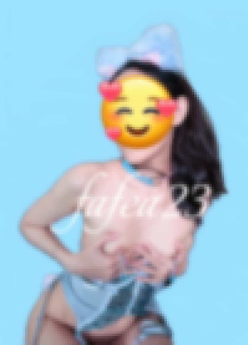 fafea23's tweet photo. Teaser. cukup 1k like i share my picture wearing cat tail. 🤭 https://t.co/aQc5jASbpf