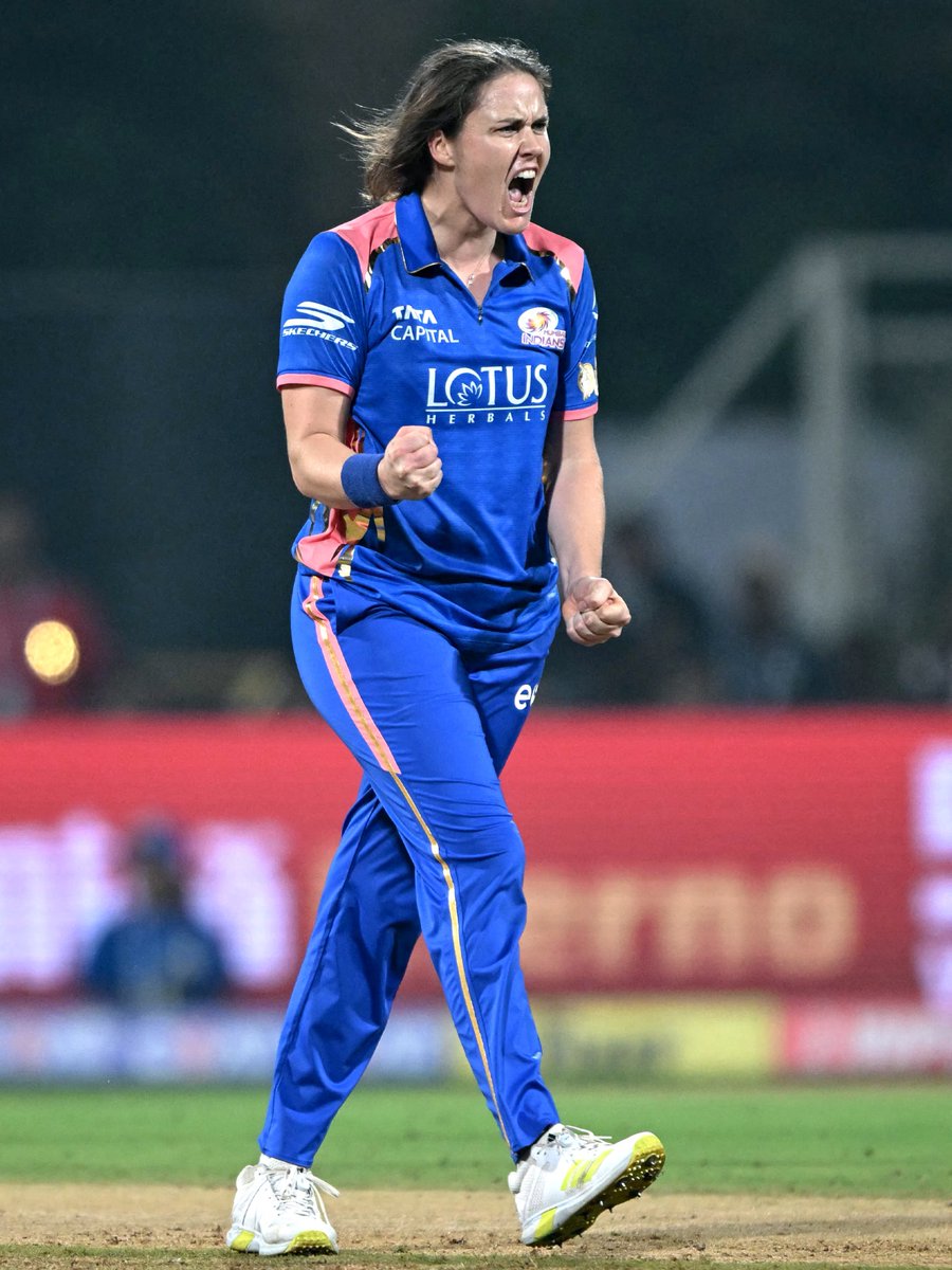 TheBlazeCricket's tweet photo. Another season in blue for Nat! 🇮🇳

Nat Sciver-Brunt is retained by Mumbai Indians for the 2027 edition of the Women's Premier League.

#FiredUp 🔥 https://t.co/6mkv3cY4dC
