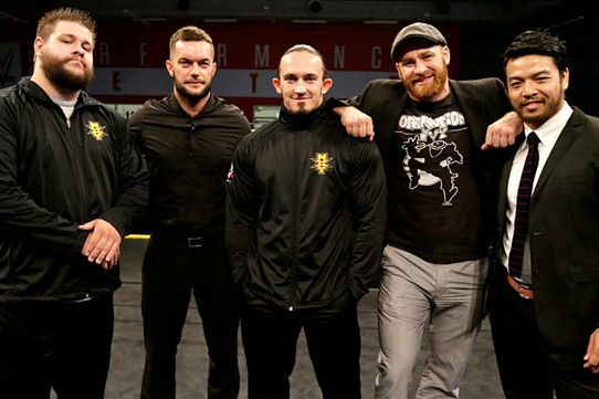 ManUpAlex's tweet photo. Aunque mi trabajo favorito de PAC fue en DG, no hay que olvidar lo influyente que fue para WWE.

Primero, como parte de ese grupo de NXT que rompía moldes y superaba al main roster cada semana, y luego, como estandarte de una división crucero en la que ni la propia WWE creía. https://t.co/BclKiu6Xar