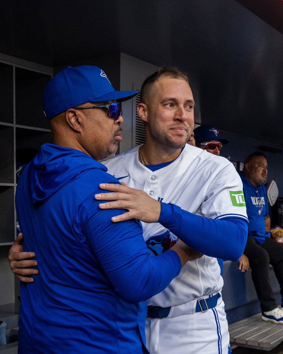 BlueJays's tweet photo. 1,595 Career Hits 🫶

Countless Memories 🤗 https://t.co/QS7BKdWO1g