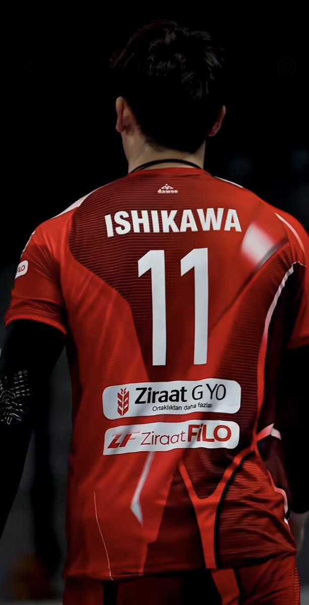 kaho__0131's tweet photo. 背番号11番！やっぱり赤似合う🟥🏐
#石川祐希　選手
#ZiraatBankkart
#yukiishikawa https://t.co/hF4fuNka2D