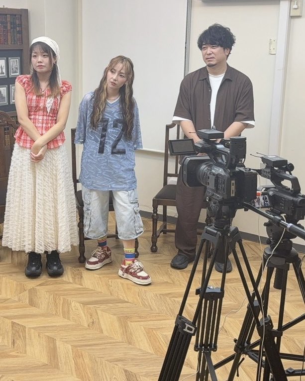 EMERGENZAJAPAN's tweet photo. 🎤 pod’z、何を語った？

EMERGENZA JAPAN 2026 日本代表としてドイツ世界決勝に挑み、見事「世界2位」となったpod’zが、��国地上波TV「Music B.B. Japan」PICK UP INTERVIEWに登場！

世界決勝のこと、音楽のこと、これからのこと。
ステージでは見られないpod’zにも注目です📺

🗓9/28〜10/4
※地域により放送日時が異なります

https://t.co/5vFQAOoaC9

#podz #MusicBB #エマージェンザ #EMERGENZAJAPAN