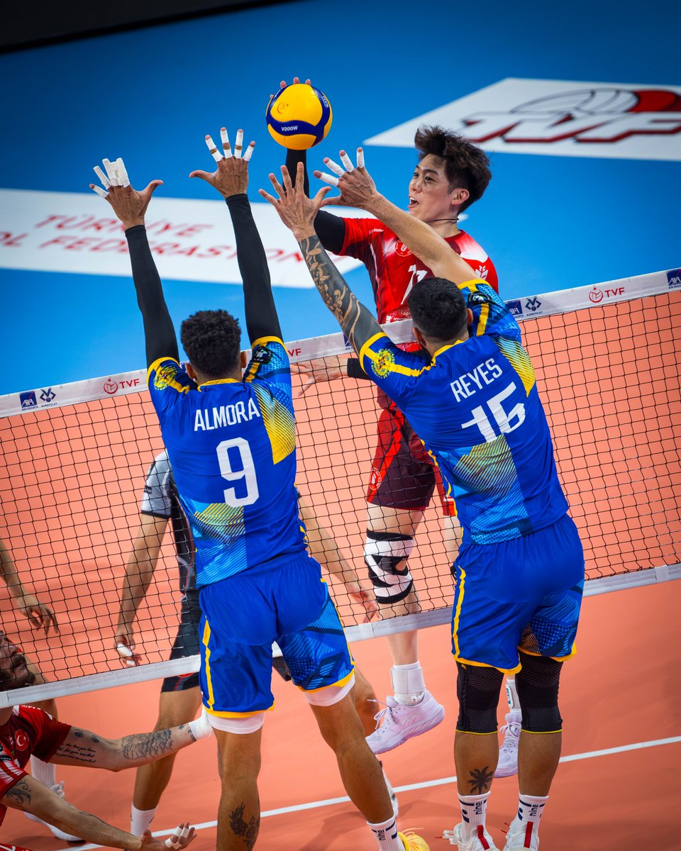ZiraatBankasiSK's tweet photo. TÜGİAD Ege Uluslararası Voleybol Turnuvası’nda takımımız, Xilasedici’yi 3-2 mağlup ederek turnuvaya galibiyetle başladı. 💪🔥

🔴⚪ Ziraat Bankkart 3️⃣-2️⃣ Xilasedici

#ZiraatBankkart #TÜGİADEge #Volleyball https://t.co/sNNUiv1ipu