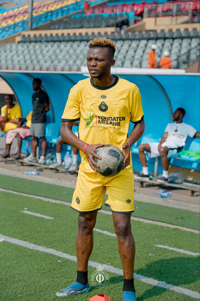 NovakinFc's tweet photo. NOUVELLE SEMAINE, MÊME DÉTERMINATION. 

Chaque semaine est une nouvelle occasion de progresser, de se dépasser et de se rapprocher de nos objectifs
.
« Un nouveau jour, une nouvelle semaine, une nouvelle occasion de devenir meilleur. »

Au travail, Panthères. 🖤💛
#NOVAKINFC https://t.co/azyqsoGH3x