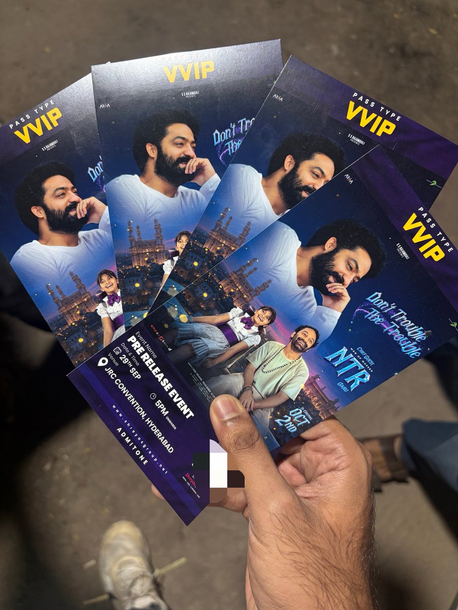 KoneruN19's tweet photo. Ma @tarak9999 Ramudu Darshanam Tickets  #DTTTforNTR https://t.co/krueWhiOeU