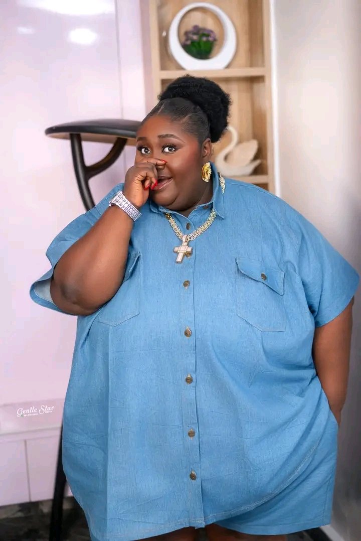 Miniceleb4's tweet photo. Who still remember this actress, Omo money dey really dey change person ohh https://t.co/zK8Lxd2056