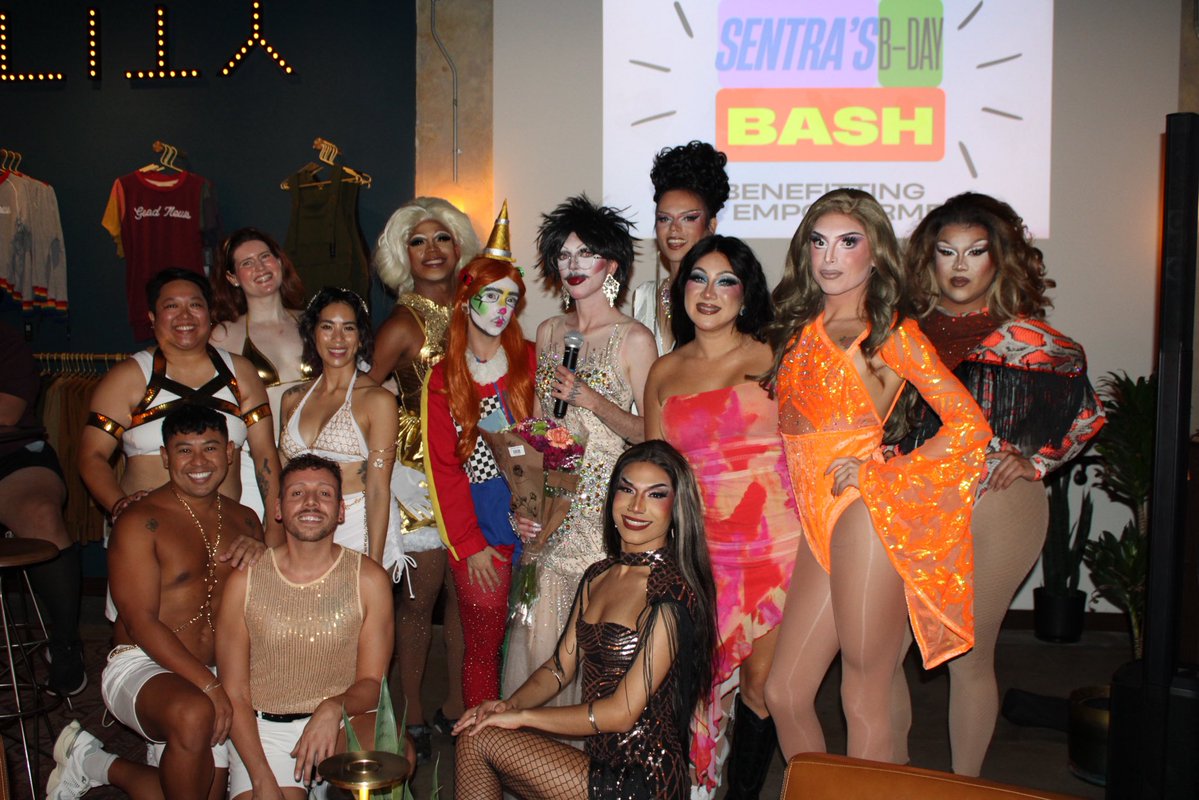 itssentra's tweet photo. Last night, we were able to raise over $800 for T4T Empowerment!
🥹💓🏳️‍⚧️ https://t.co/ScrLy7ppUF