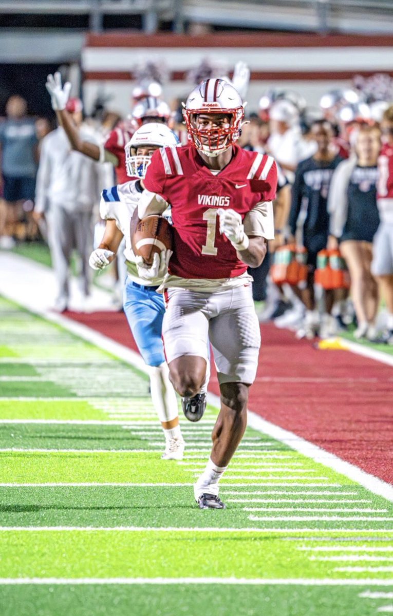 legendarysprts's tweet photo. ⭐️ Current film 

-KAEVONE THOMAS 
Lowndes high school Valdosta, Georgia ‘28 WR  
Offers : 
*Florida
* Georgia
* Georgia Tech
* Mississippi State
* ole miss 
*UCF
* Wake Forest
* West Virginia
* Arkansas State
* East Carolina
* USF
* Georgia Southern
* Liberty
* Tulane
* UConn https://t.co/6Si7ImeChV