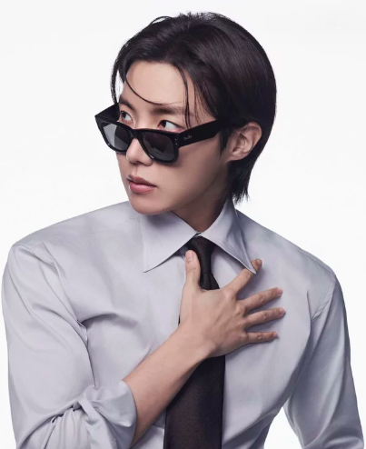 AboutMusicYT's tweet photo. Spaghetti by LE SSERAFIM and J-Hope is projected to win Best Collaboration at the 2026 MAMA Awards. https://t.co/SZoGFyK30L