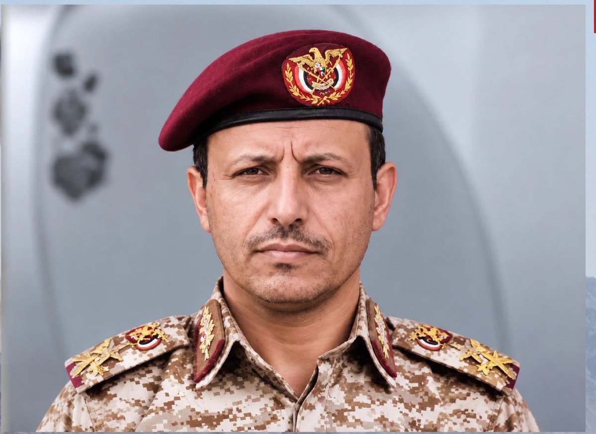 aleee_xe4's tweet photo. #عاجل الآن 
#اليمن
#صنعاء 
اكلوا تفاح #صنعاء_الان 🍏🍏🍏🍏 https://t.co/RKQdXurFlI
