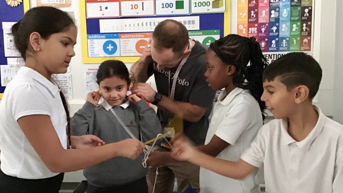 HazelburySch's tweet photo. Ever wondered how sound actually travels? 🤔 Year 4 put on their scientist hats today, testing vibrations and sound waves across hands-on experiment stations! 🔊
#Science #PrimaryEducation #ScienceIsFun https://t.co/wyRa3dvwZj