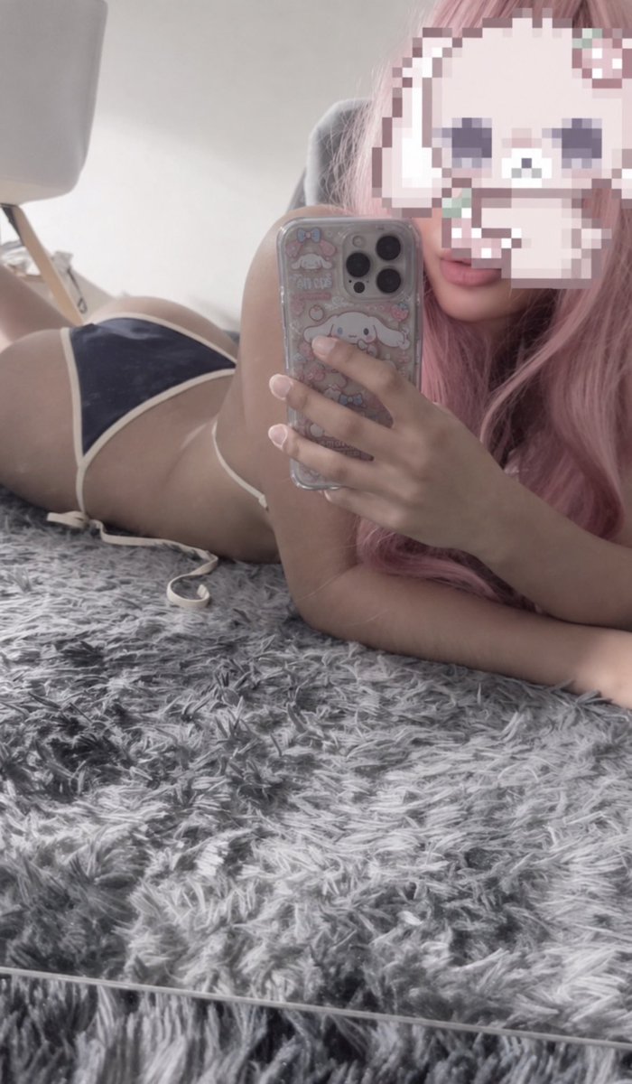 kzi7cs's tweet photo. More cute selfie pics :3 #paypig #cashcow #esex #egirl #ekitty #findom #findom4ever #sellingcontent https://t.co/Tkui40IVmV