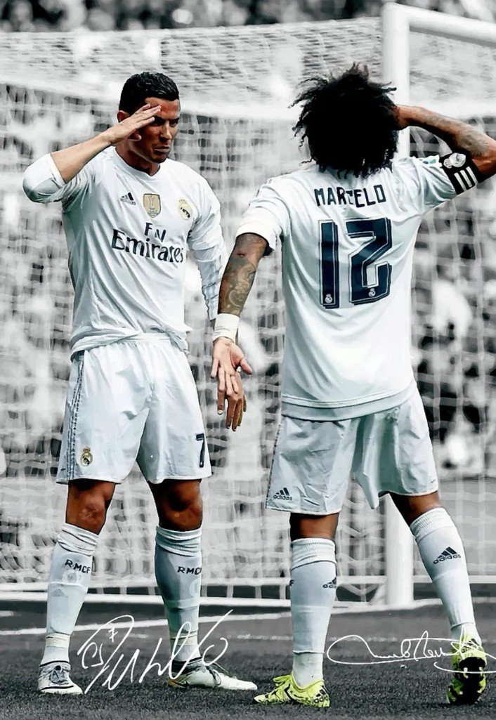 Ogbodo30's tweet photo. Chai! The chemistry between Marcelo Veira and Christiano Ronaldo at Real Madrid was so strong and uncommon.🥹❤️

I'm not sure we are having such a beautiful scene in our football world today.💔 https://t.co/vHVframLZd