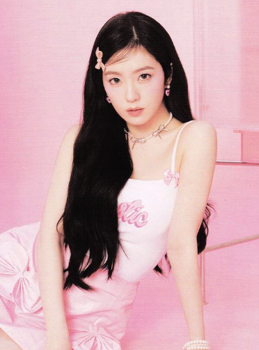 AboutMusicYT's tweet photo. Yeonjun and Irene are expected to win Best Male and Female artist respectively at the 2026 MAMA Awards. https://t.co/Hbiuyc0GOC