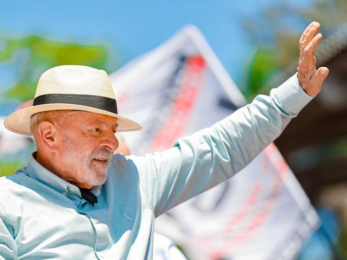 Metropoles's tweet photo. ➡️ CEO DA QUAEST | "Lula volta a ter probabilidade de reeleição acima de 50%" https://t.co/phc4XugpQL