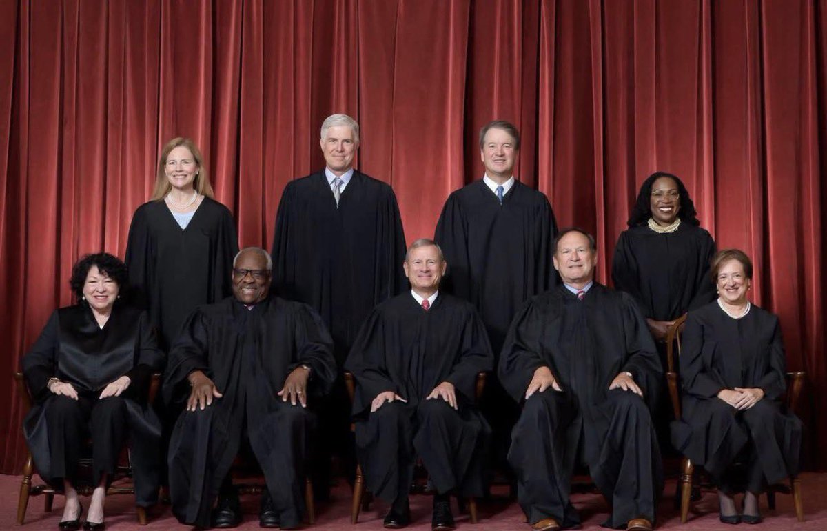 Gianl1974's tweet photo. This summer, three Supreme Court justices ruled that the 14th Amendment is "outdated" because it was "written at a different time" when slavery was "recently outlawed."
By that definition, the 2nd Amendment is ALSO outdated because it was written at a time when muskets were the go-to "arms."
See how this slope is very slippery?