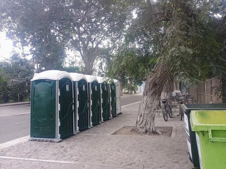 LibersadEirl's tweet photo. Si estás organizando un evento, fan zone, bar o espacio para ver los partidos, anticiparse hace la diferencia.📝🚻

En LIBERSAD ♻️ contamos con distintas soluciones sanitarias según el tipo y tamaño del evento:

✅Baños portátiles
✅Lavamanos 
✅Duchas y Urinarios https://t.co/Ez8hhnVcBr