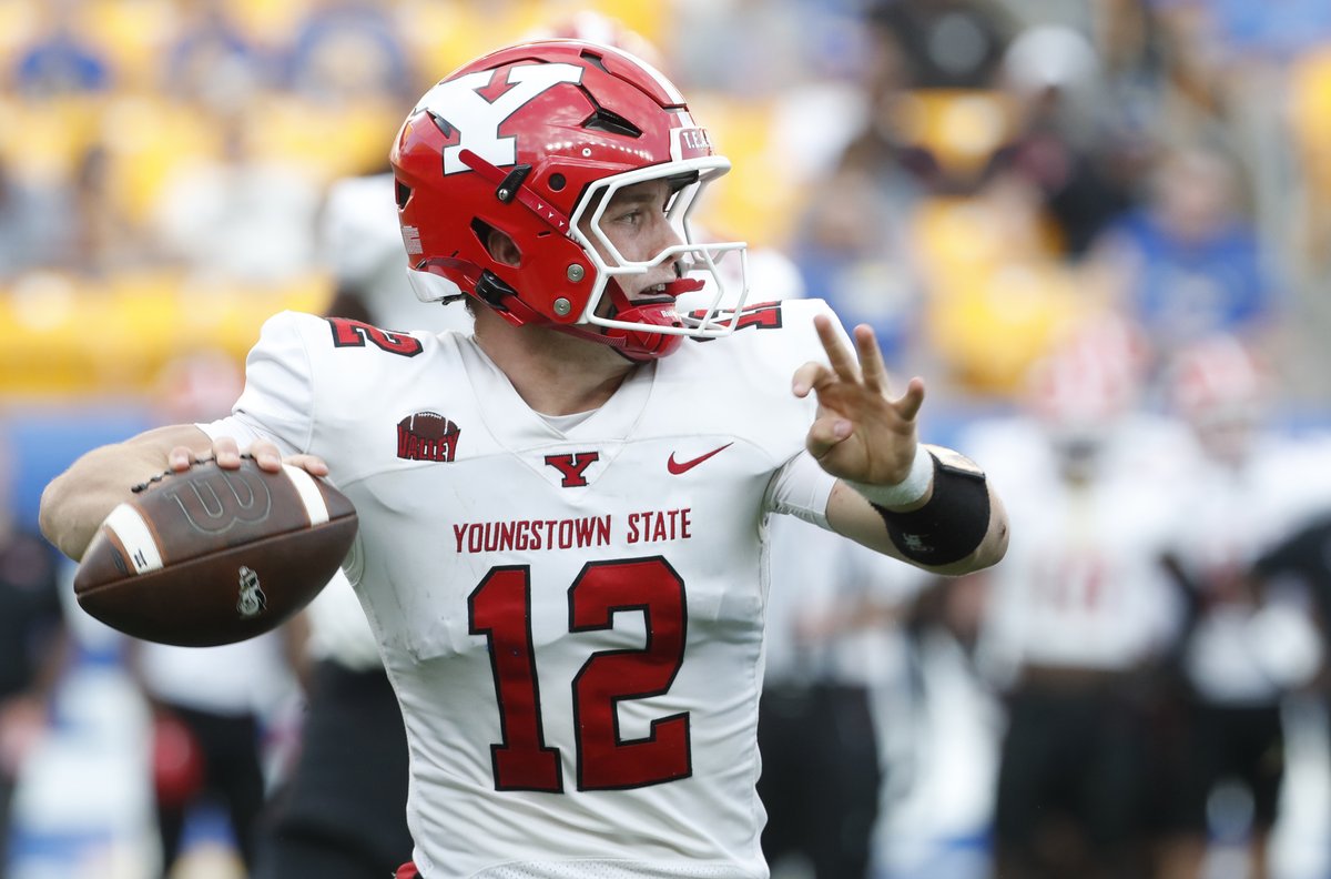 CamMellor's tweet photo. Our @PFN365 highest-graded FCS offenses through 4 weeks:

Youngstown State: 96.1
South Carolina State: 95.6
Illinois State: 95.5
South Dakota State: 94.1
Montana State: 92.9
Jackson State: 92.3
Alabama A&M: 91.2
North Dakota: 91.0
Stephen F. Austin: 90.2
East Tennessee: 90.1
South Dakota: 89.5
Alcorn: 88.9
Butler: 88.8
Montana: 88.8
Lehigh: 88.7