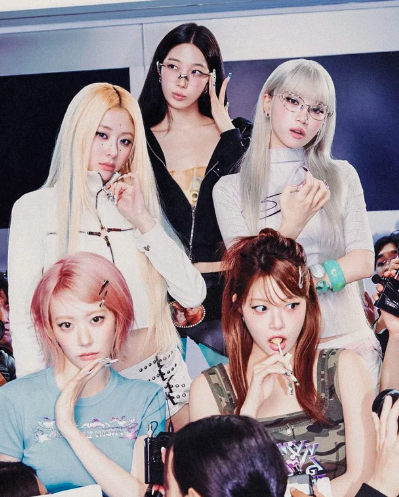AboutMusicYT's tweet photo. BTS and LE SSERAFIM are expected to win Best Male and Female Group at the 2026 MAMA Awards respectively. https://t.co/LHjvUYLp5m