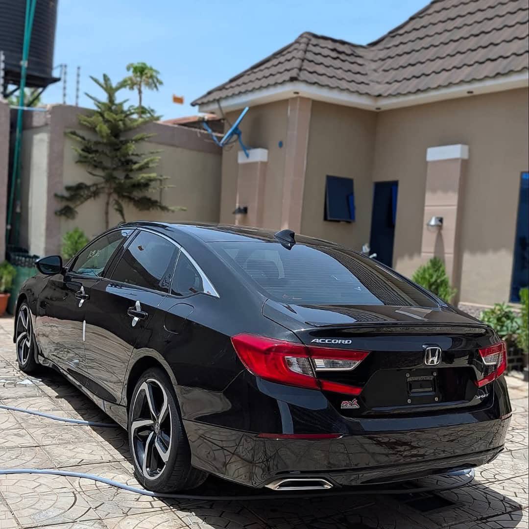 AmaanAutos's tweet photo. DISTRESS SALE‼️‼️

FOREIGN USED HONDA ACCORD SPORT EDITION | 📅 2019 MODEL
Sunroof | Original Custom Duty | Buy &amp; Drive

💰 ₦16,900,000
📍 Kaduna
📞 07063557379

Please like and repost. Someone on your TL might be interested. https://t.co/o3D24JxdMe