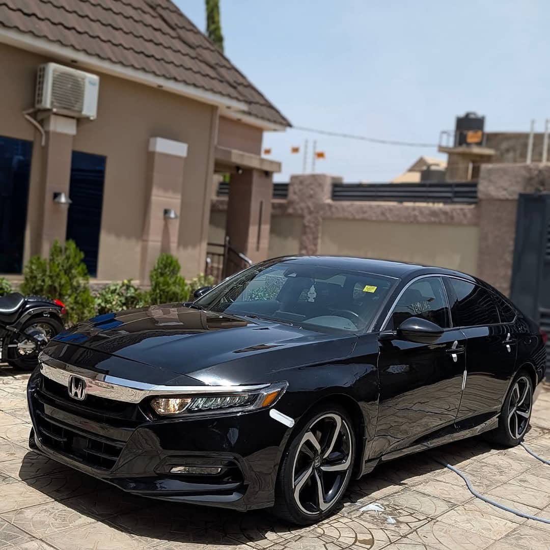 AmaanAutos's tweet photo. DISTRESS SALE‼️‼️

FOREIGN USED HONDA ACCORD SPORT EDITION | 📅 2019 MODEL
Sunroof | Original Custom Duty | Buy &amp; Drive

💰 ₦16,900,000
📍 Kaduna
📞 07063557379

Please like and repost. Someone on your TL might be interested. https://t.co/o3D24JxdMe