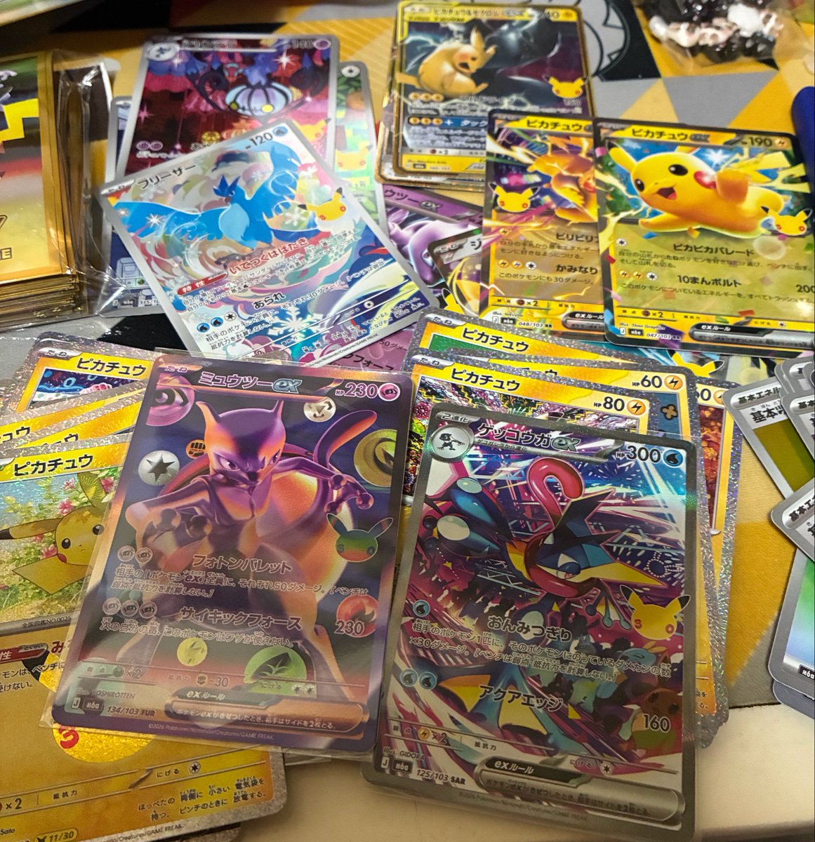 y_ys0911's tweet photo. 1BOXだけ剥いてこれ(当日剥いた)
 #ポケカ https://t.co/qreAi2CZ13