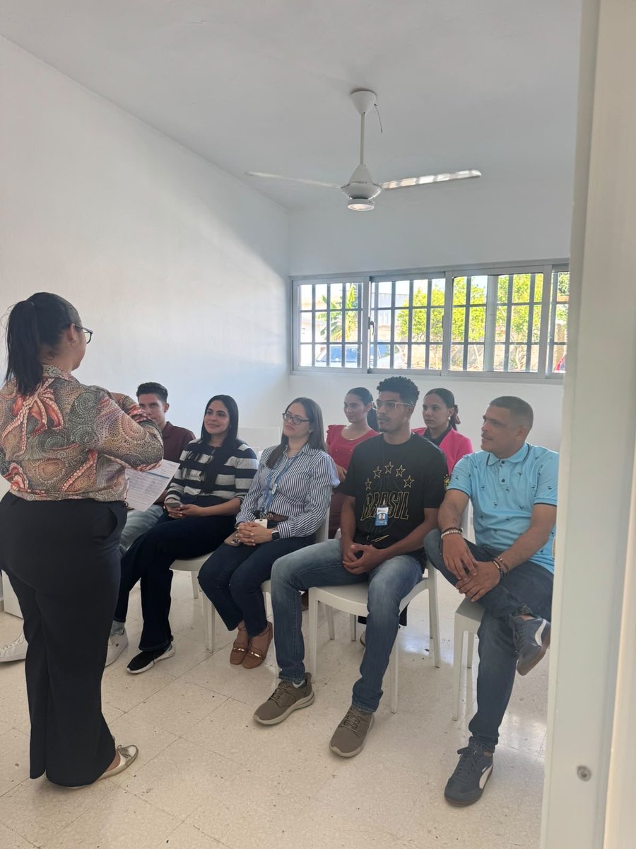 hspmvt's tweet photo. Capacitación sobre el Sistema 3-1-1

Nuestro personal participó en una charla informativa sobre el Sistema 3-1-1, un canal destinado a facilitar a la ciudadanía la presentación de denuncias, quejas, reclamaciones y sugerencias, de manera ágil y segura. https://t.co/ibjer6PH9d