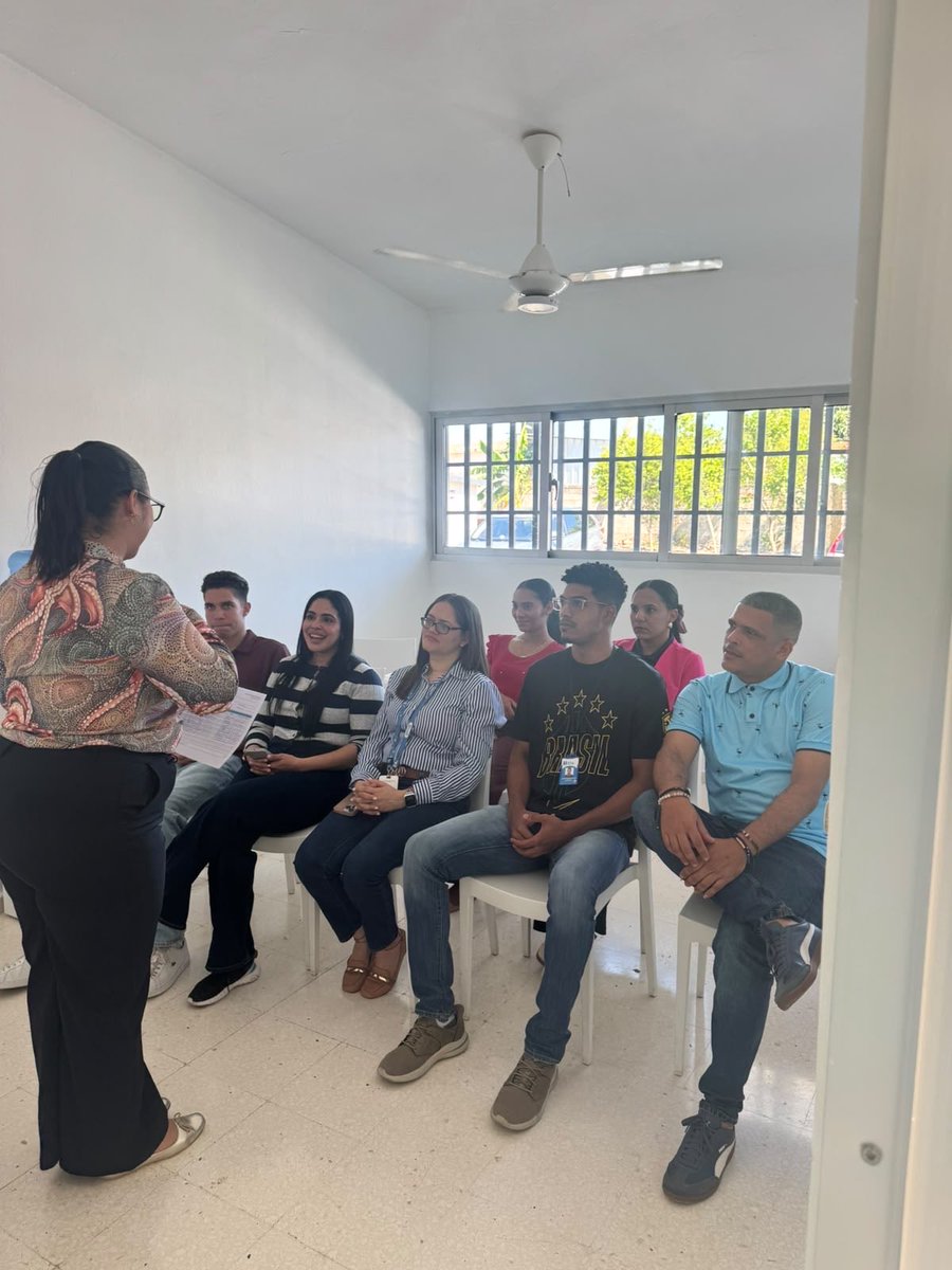 hspmvt's tweet photo. Capacitación sobre el Sistema 3-1-1

Nuestro personal participó en una charla informativa sobre el Sistema 3-1-1, un canal destinado a facilitar a la ciudadanía la presentación de denuncias, quejas, reclamaciones y sugerencias, de manera ágil y segura. https://t.co/ibjer6PH9d