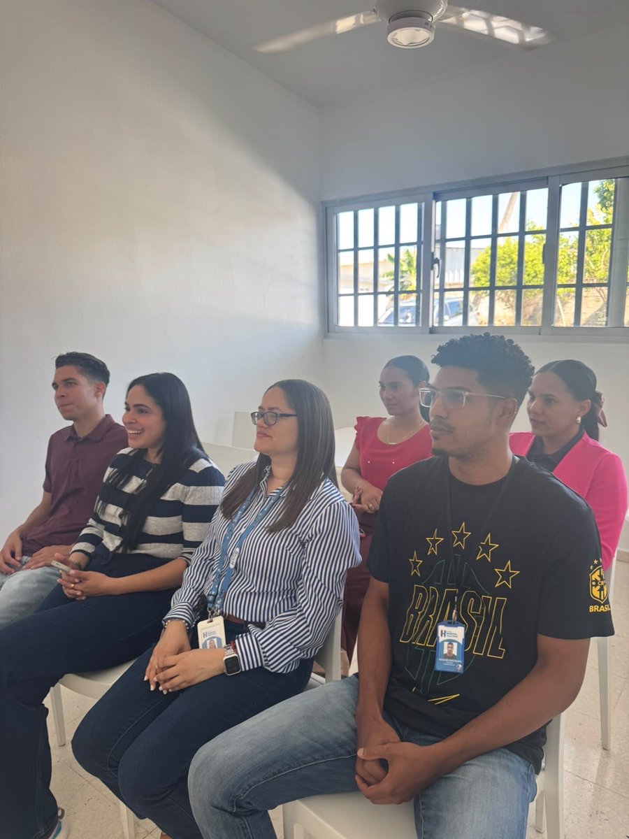 hspmvt's tweet photo. Capacitación sobre el Sistema 3-1-1

Nuestro personal participó en una charla informativa sobre el Sistema 3-1-1, un canal destinado a facilitar a la ciudadanía la presentación de denuncias, quejas, reclamaciones y sugerencias, de manera ágil y segura. https://t.co/ibjer6PH9d