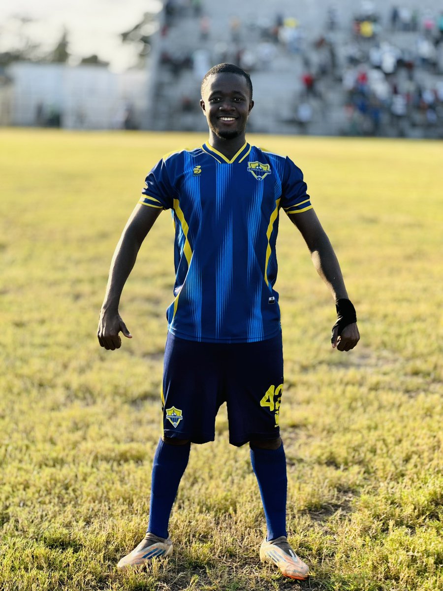 EbonyFootball's tweet photo. The Hero man 😁

Baaloo 🎶 https://t.co/2GHyH5phHy