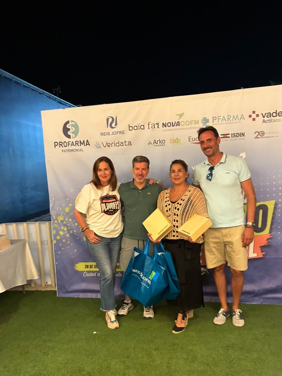capital_far's tweet photo. 🎾 Solidaridad, deporte y farmacia volvieron a darse cita en Madrid.
La 6.ª edición del Torneo Solidario de Pádel del @COFMadrid y @Amafesemueve  reunió a cerca de 140 jugadores y recaudó 7.900 € para el proyecto Farmacias que acompañan: https://t.co/xJYj1XocWV https://t.co/ku91sJ56Aw