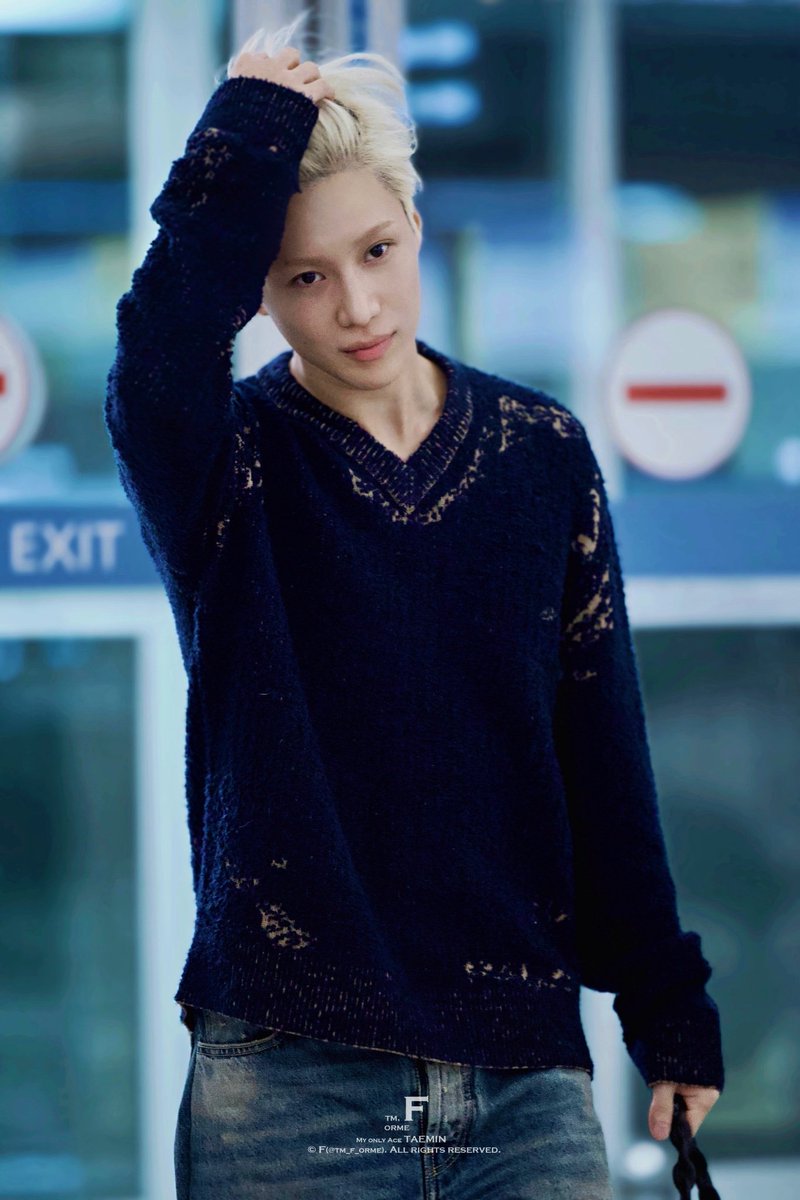 h0urlytaemin's tweet photo. always serving 🔥

#TAEMIN
#TAEMINxMaisonMargielaSS27 https://t.co/sEnn7hULCK